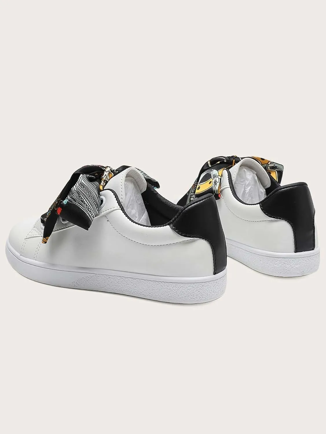 Y2K Sneakers Fashion Skate Shoes with Skinny Scarf Lace Up Decor Comfortable Streetwear Sneakers for Women Chunky Sole Daily Casual Trainers